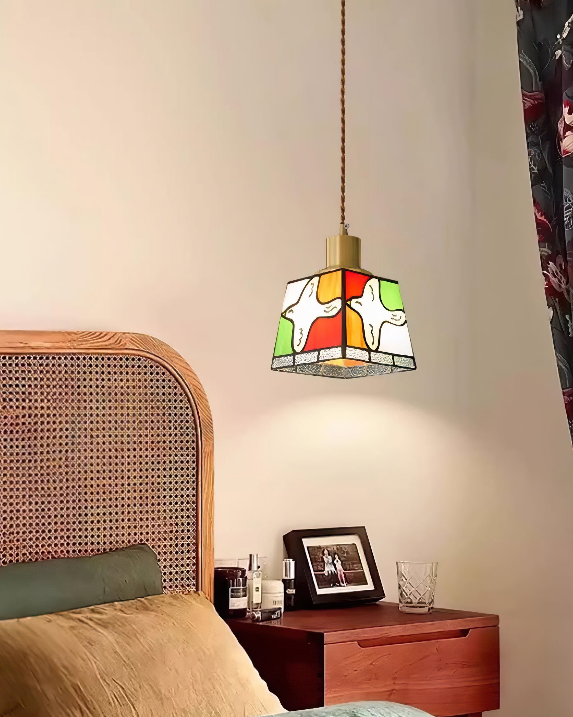 Suspension Lampe Colombe de la Paix Verre Mosaïque Laiton Artistique Tranquille - Neutralighting