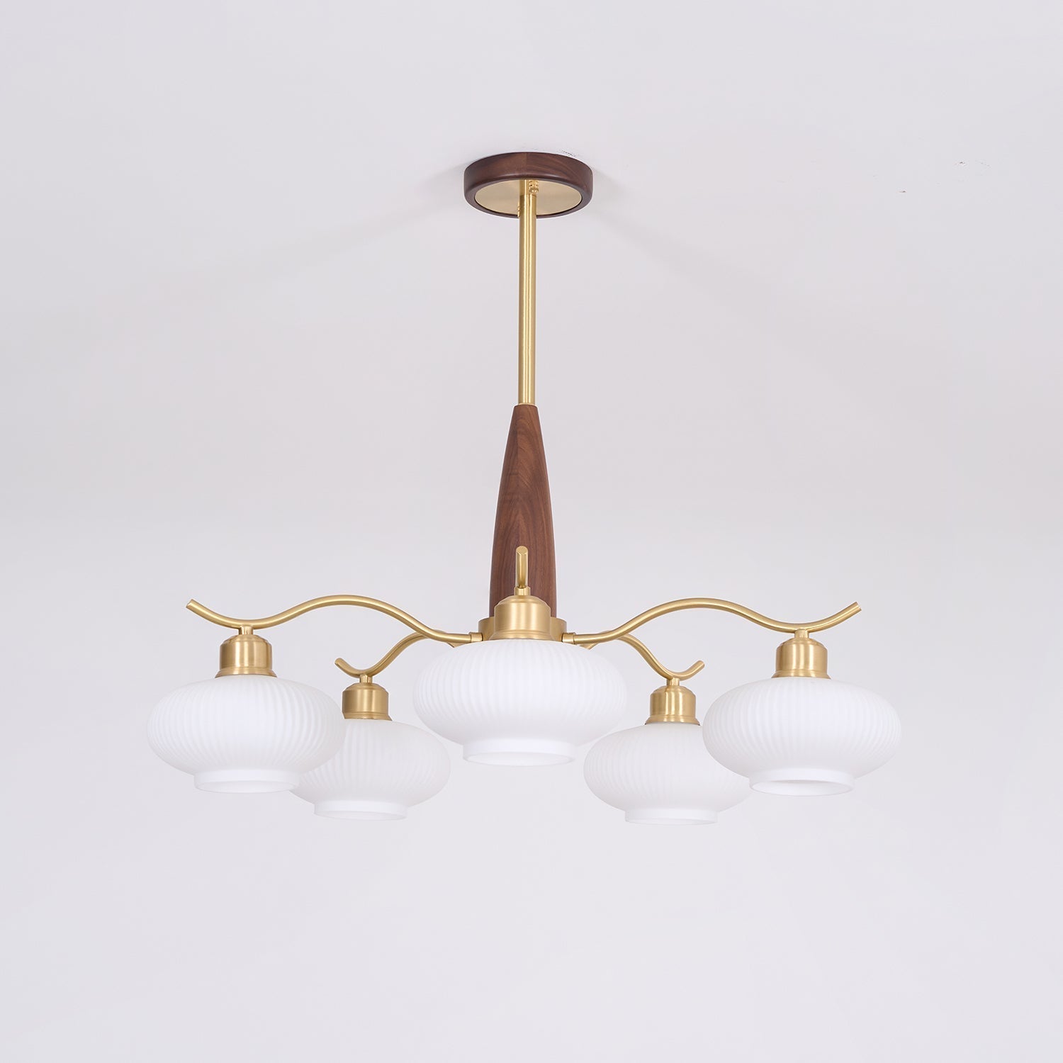 Cavien Lustre en Laiton et Noyer - Neutralighting