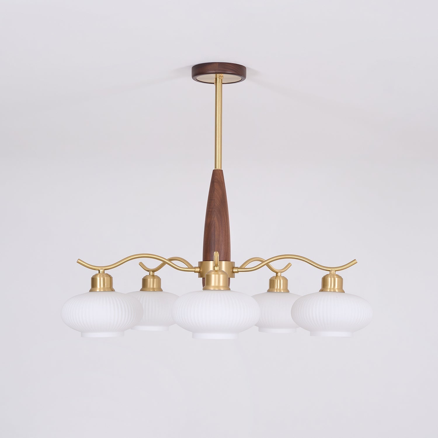 Cavien Lustre en Laiton et Noyer - Neutralighting