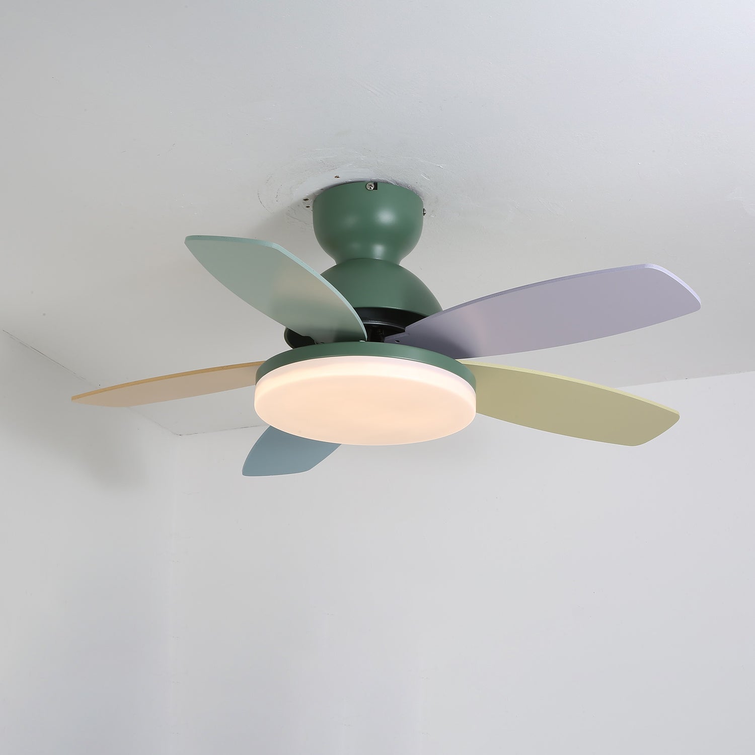 Plafonnier ventilateur Liora pour enfants, vue de dessus