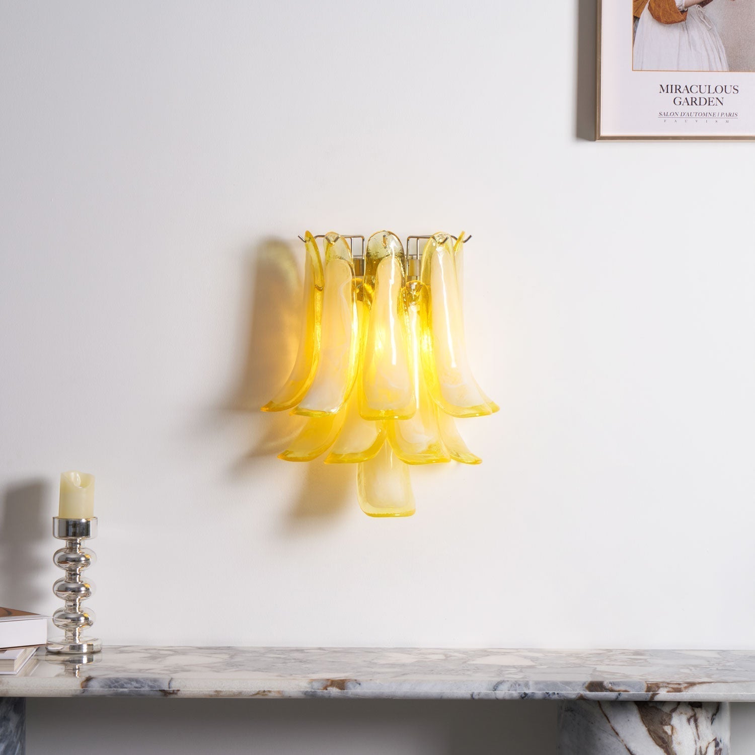 Aurora Wall Light Petal Shaped Glass Vintage Artistic - Letslighting