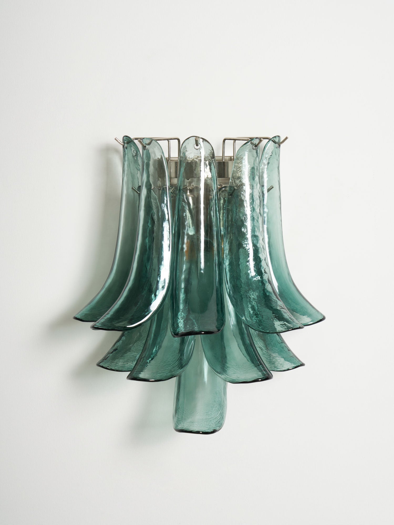 Aurora Wall Light Petal Shaped Glass Vintage Artistic - Letslighting