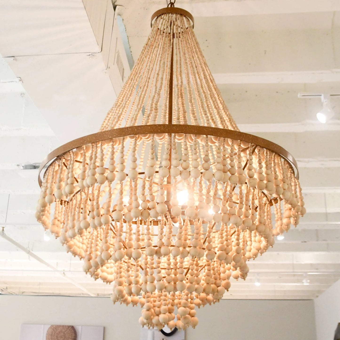 Avrinir Postmodern Luxury Large Wooden Metal Chandelier - Lamp Copper