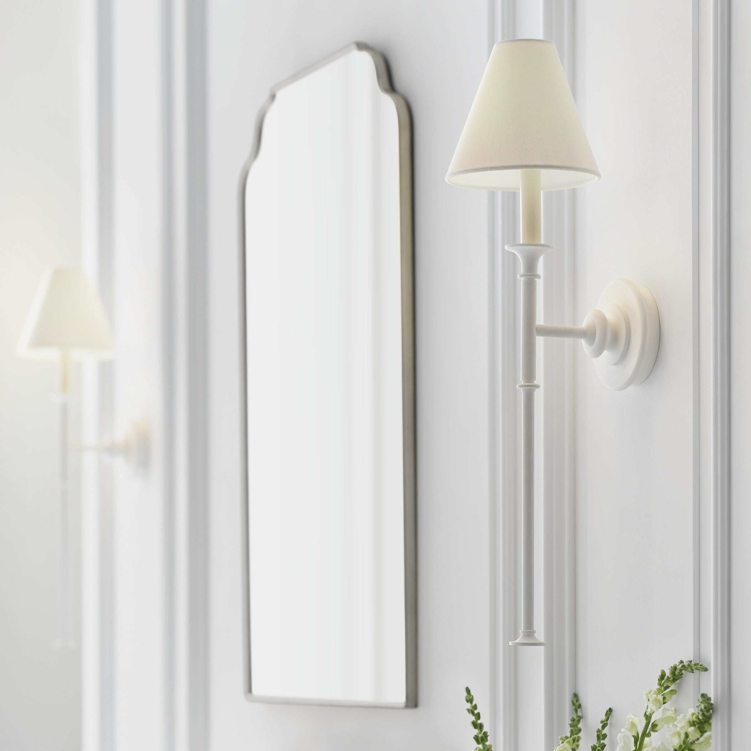 Cygnus Applique Murale Tissu Noir Minimaliste Traditionnelle Moderne - Neutralighting