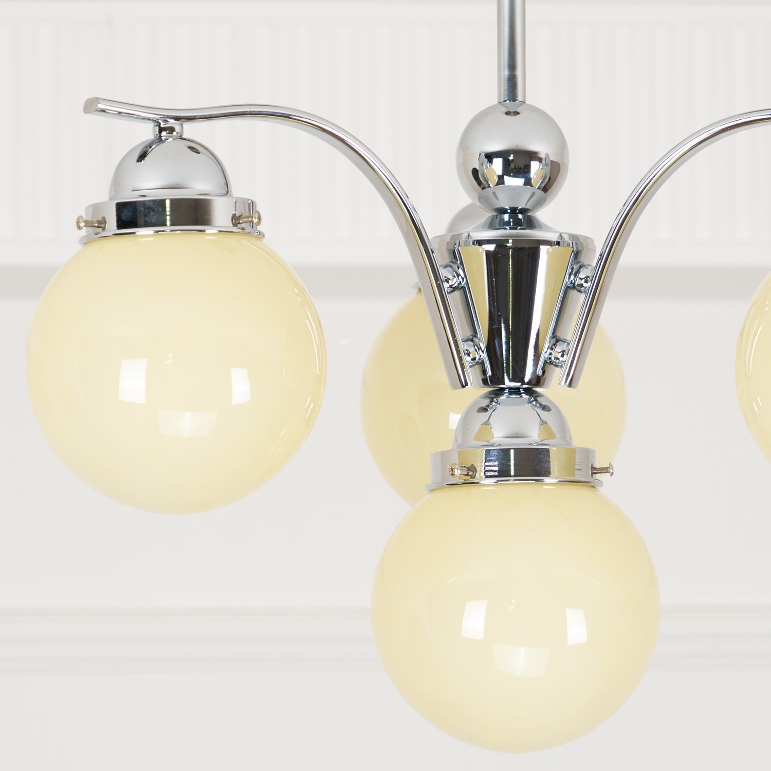 Salamanca Lustre Boules en Verre Rose Arcs en Chrome Stylé - Neutralighting