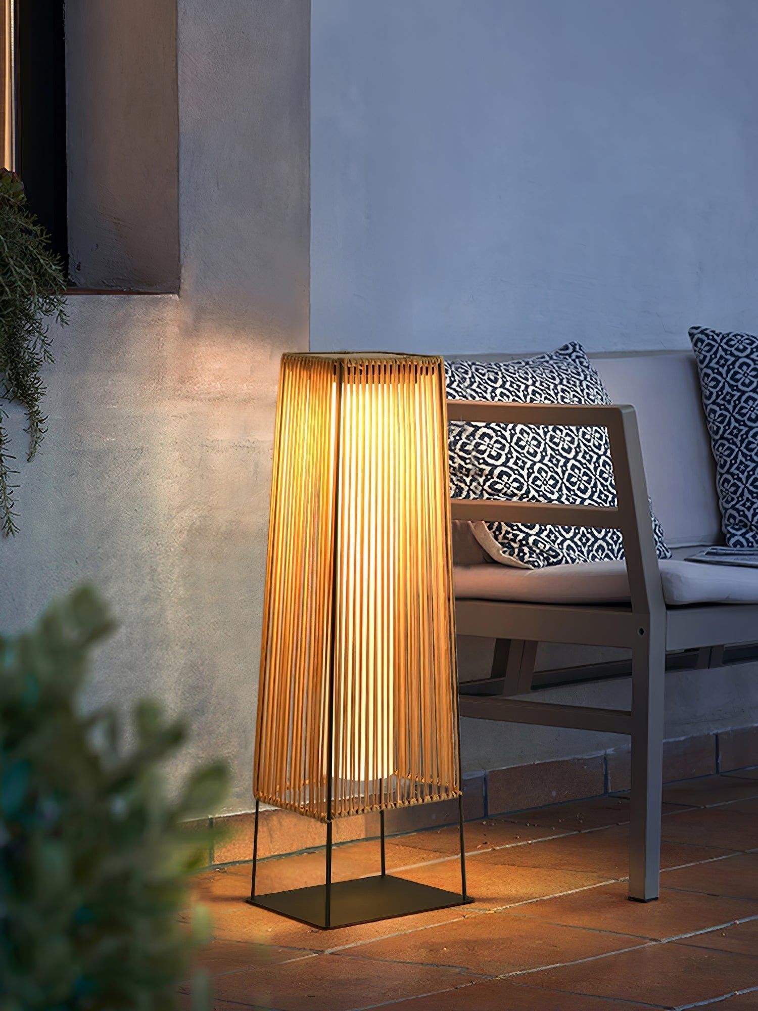 Adrian Applique d’Extérieur Moderne Élégante - Neutralighting