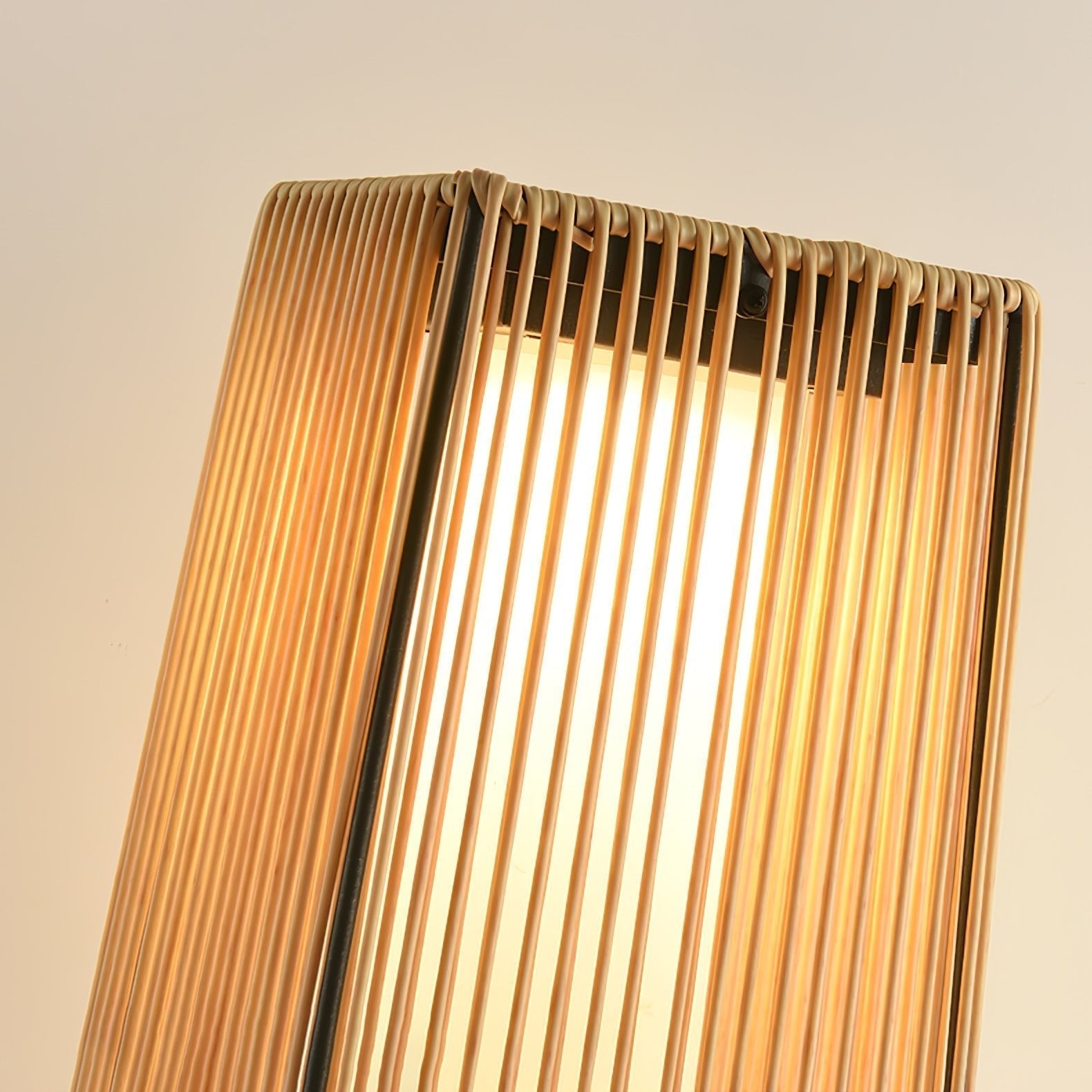 Adrian Applique d’Extérieur Moderne Élégante - Neutralighting