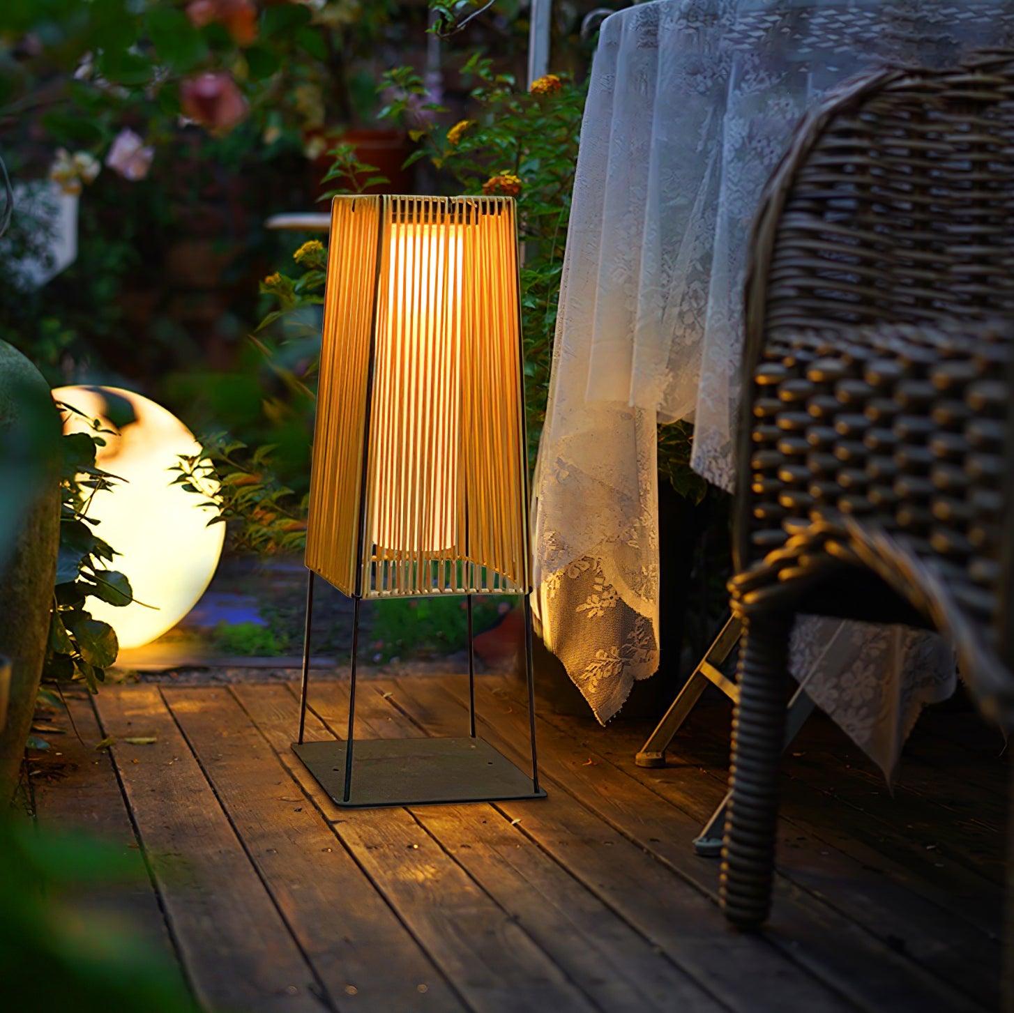 Adrian Applique d’Extérieur Moderne Élégante - Neutralighting