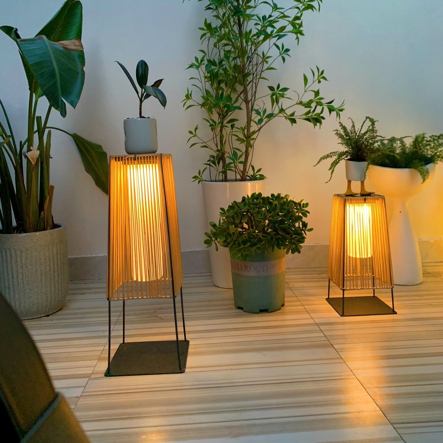 Adrian Applique d’Extérieur Moderne Élégante - Neutralighting