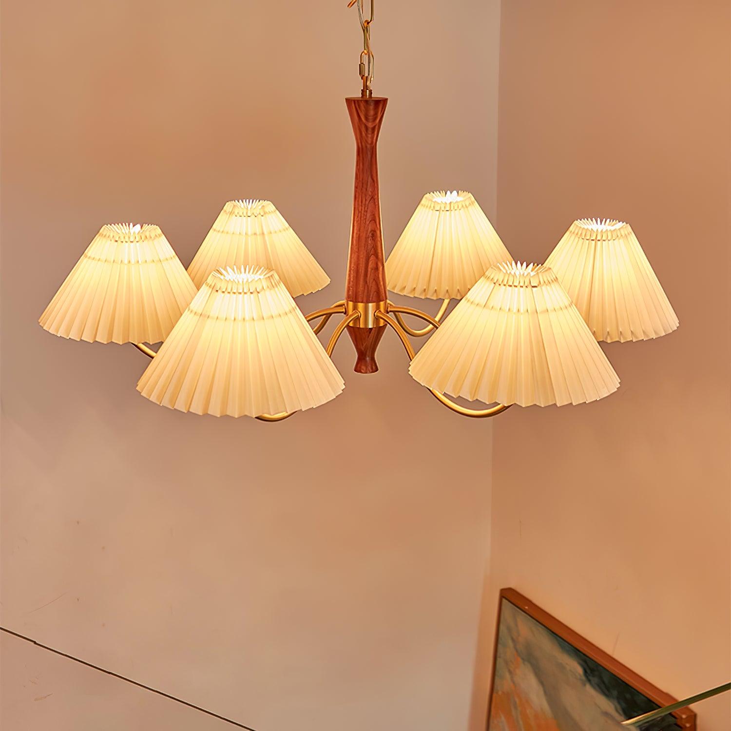Lustra Chandelier Plissé avec Abat-jours Blancs Milieu du Siècle - Neutralighting