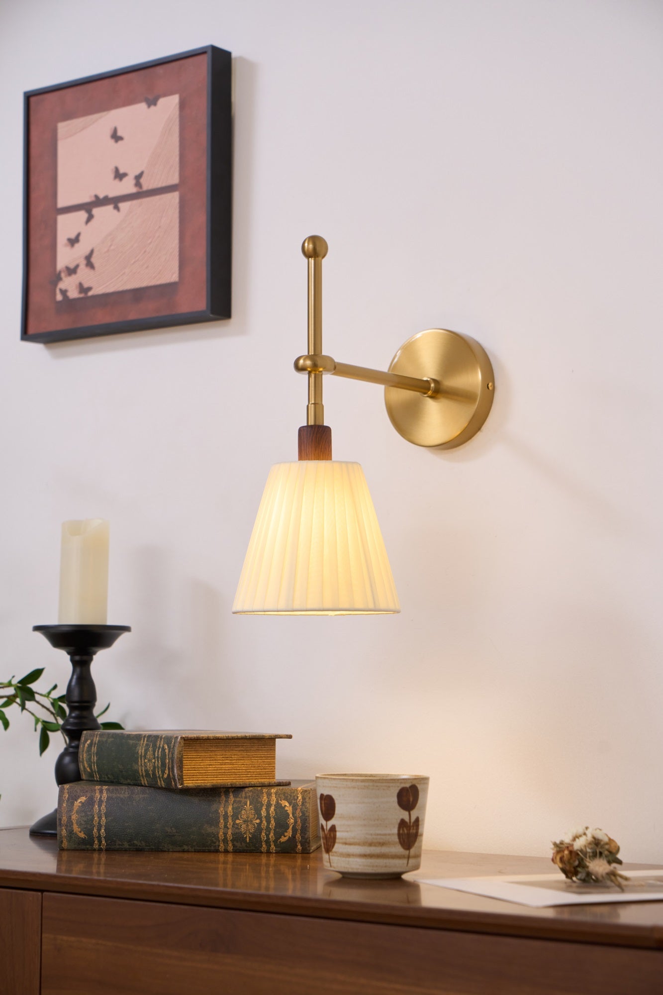 Pleated Fabric Wall Lamp - Blowlighting