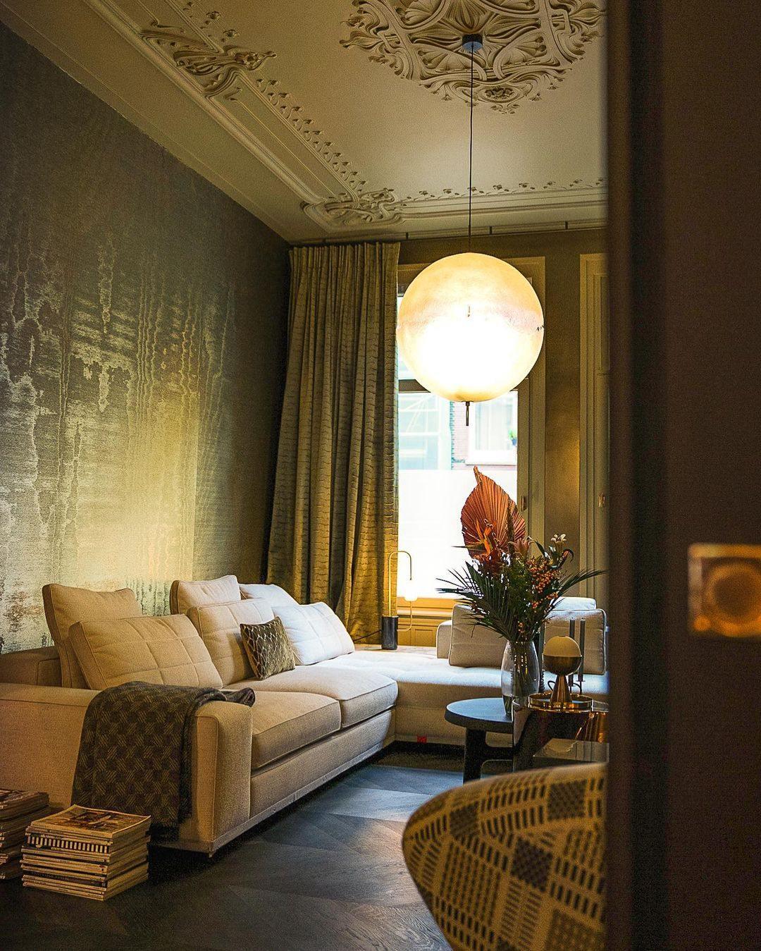 Bravura Futuristic Pendant Lamp - Neutralighting