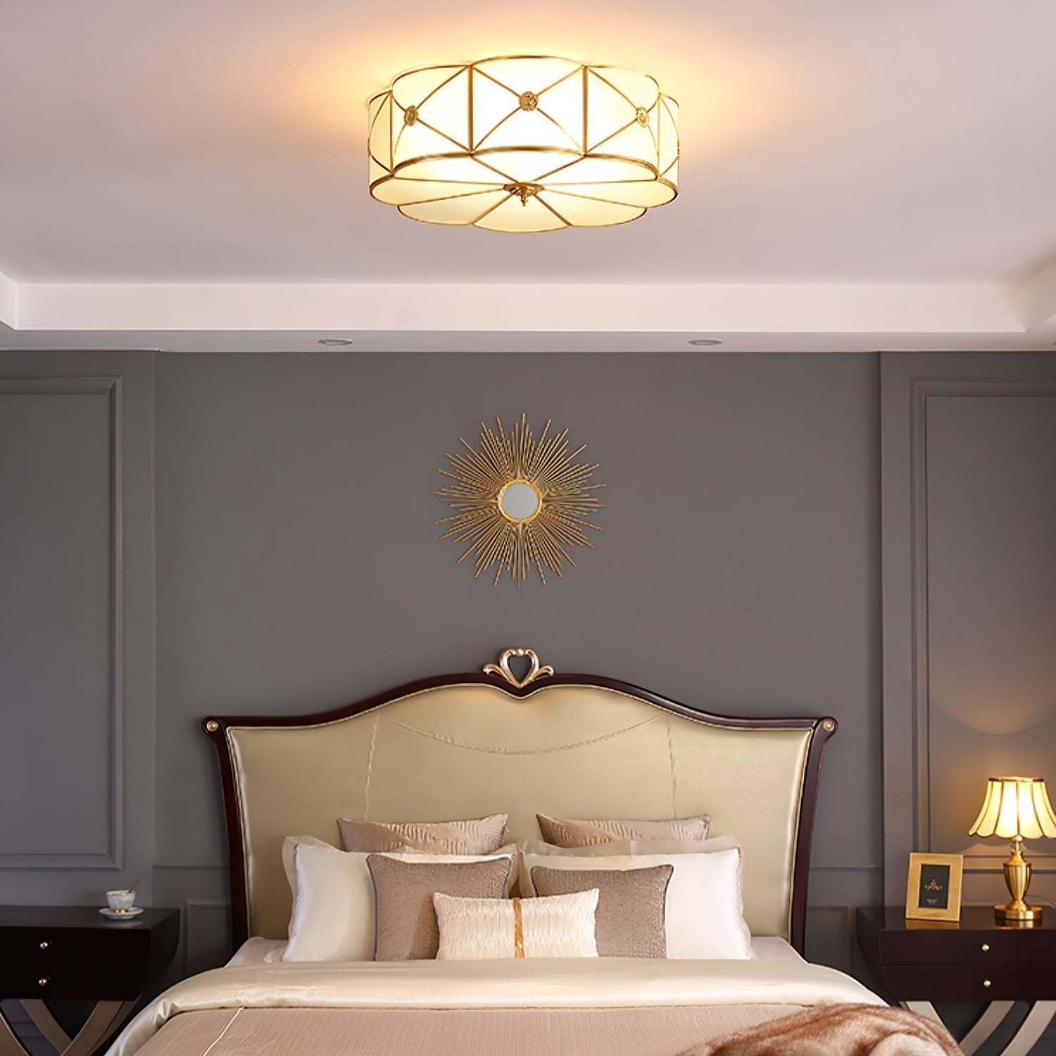 Solara Plafonnier Laiton Coquille Dépoli Classique - Neutralighting