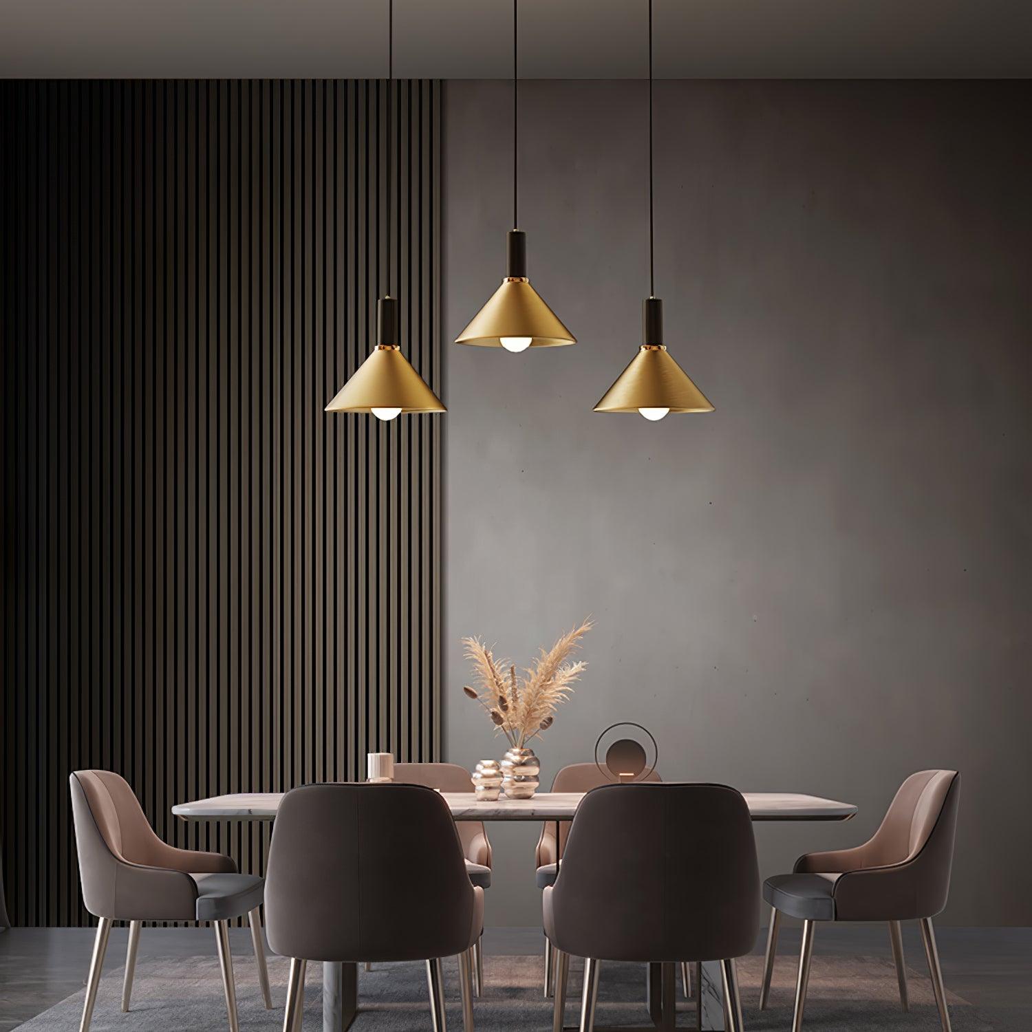 Orion Lampe Pendante Conique en Laiton - Neutralighting