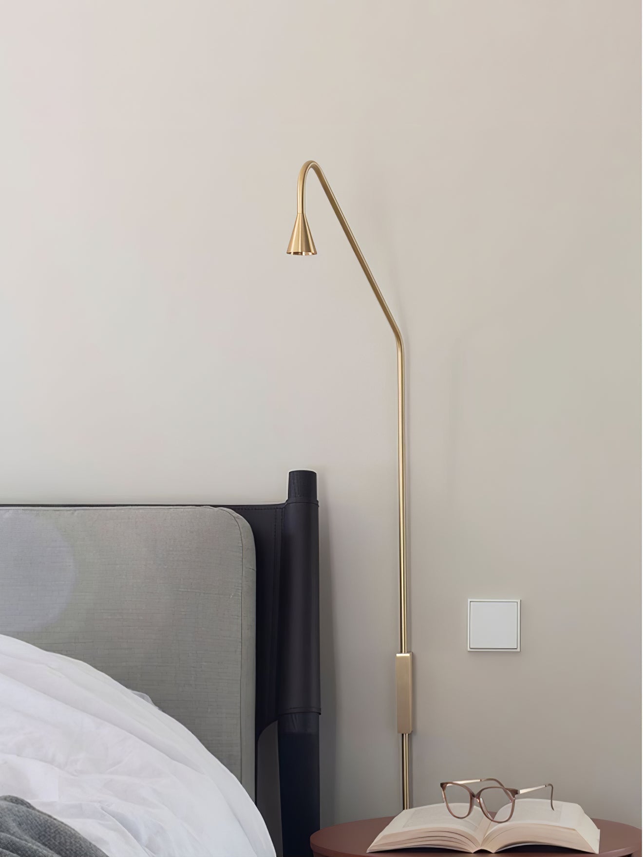 Vesolel Modern Minimalist Wall Lamp - Neutralighting
