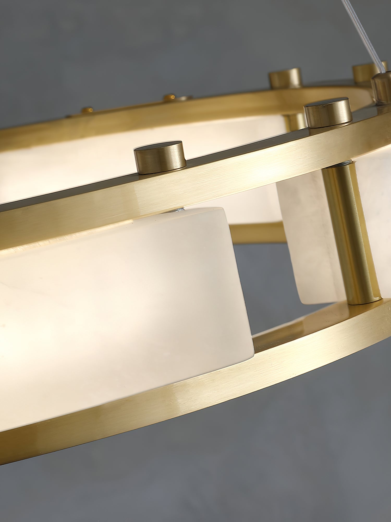 Cuzora Lustre Minimaliste en Laiton et Albâtre - Neutralighting