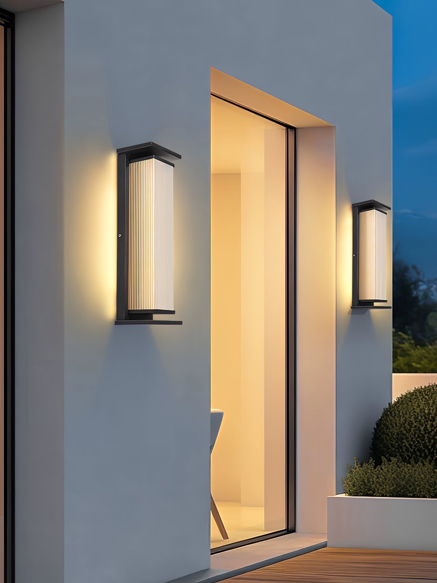 Cesilila Vertical Glass Wall Light - Blowlighting