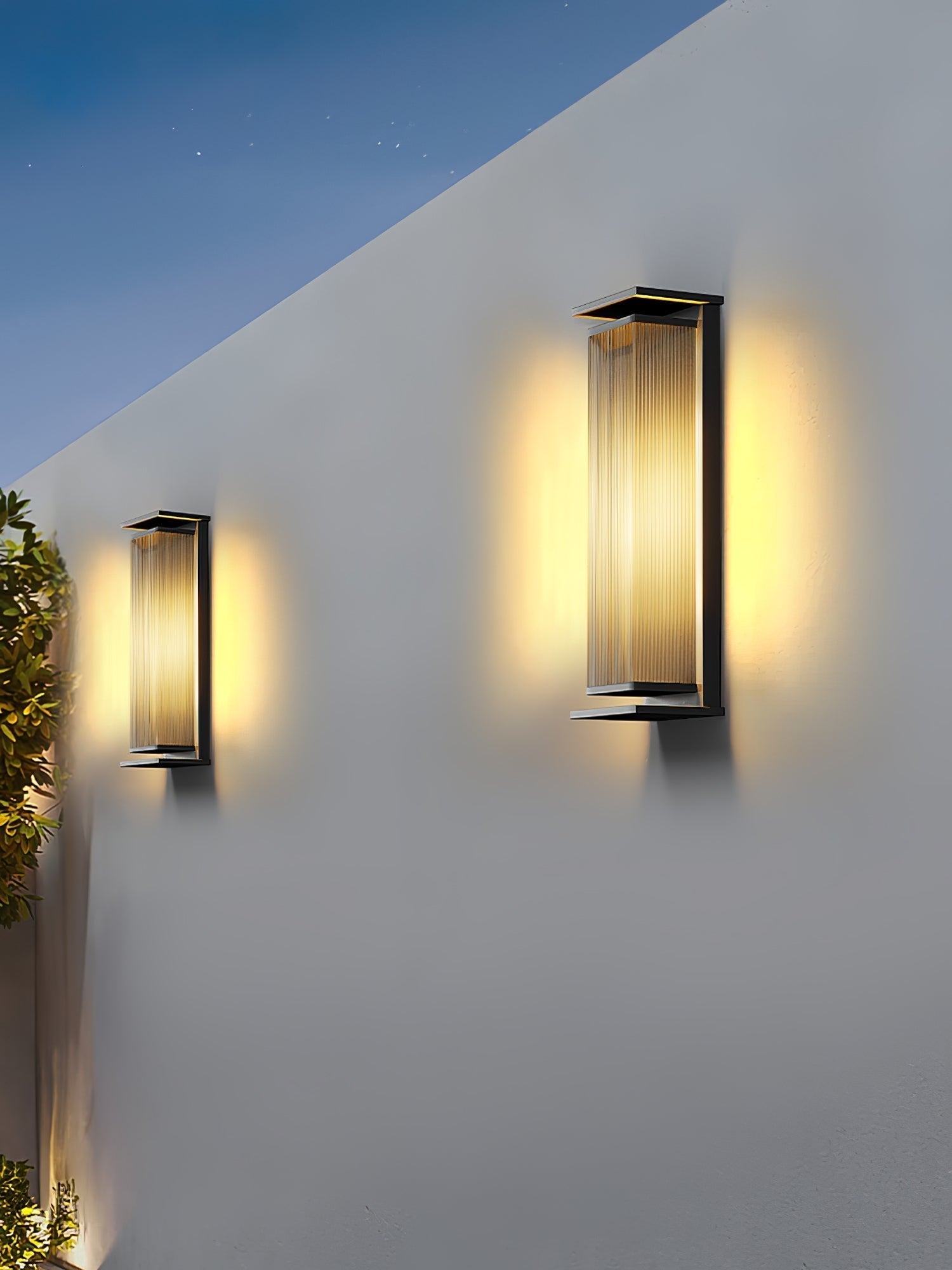 Cesilila Vertical Glass Wall Light - Blowlighting