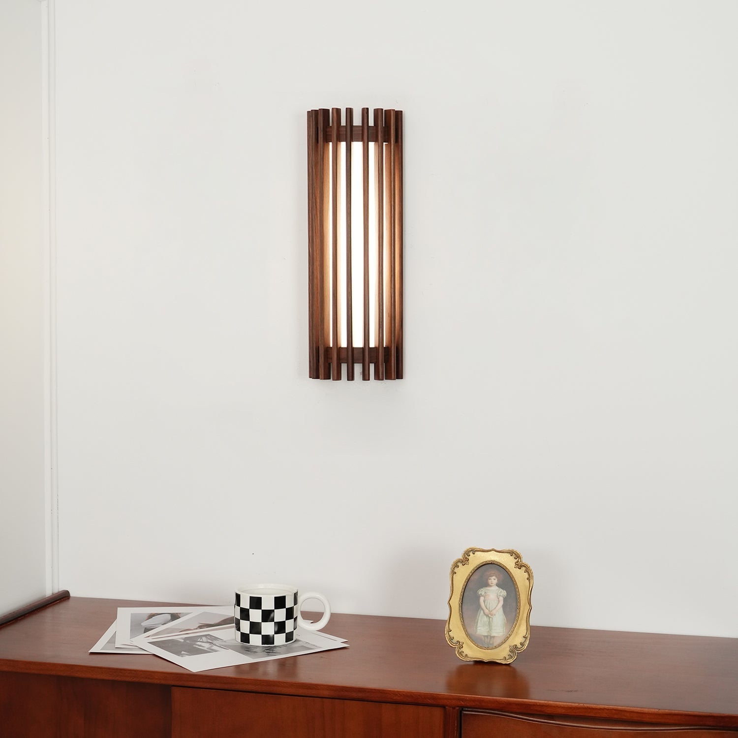 Neyra Applique Murale Intérieure en Noyer - Neutralighting
