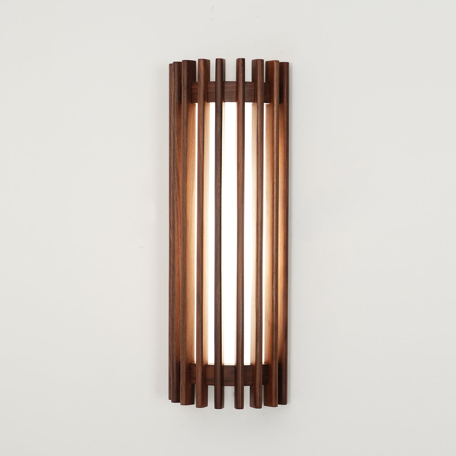 Neyra Applique Murale Intérieure en Noyer - Neutralighting