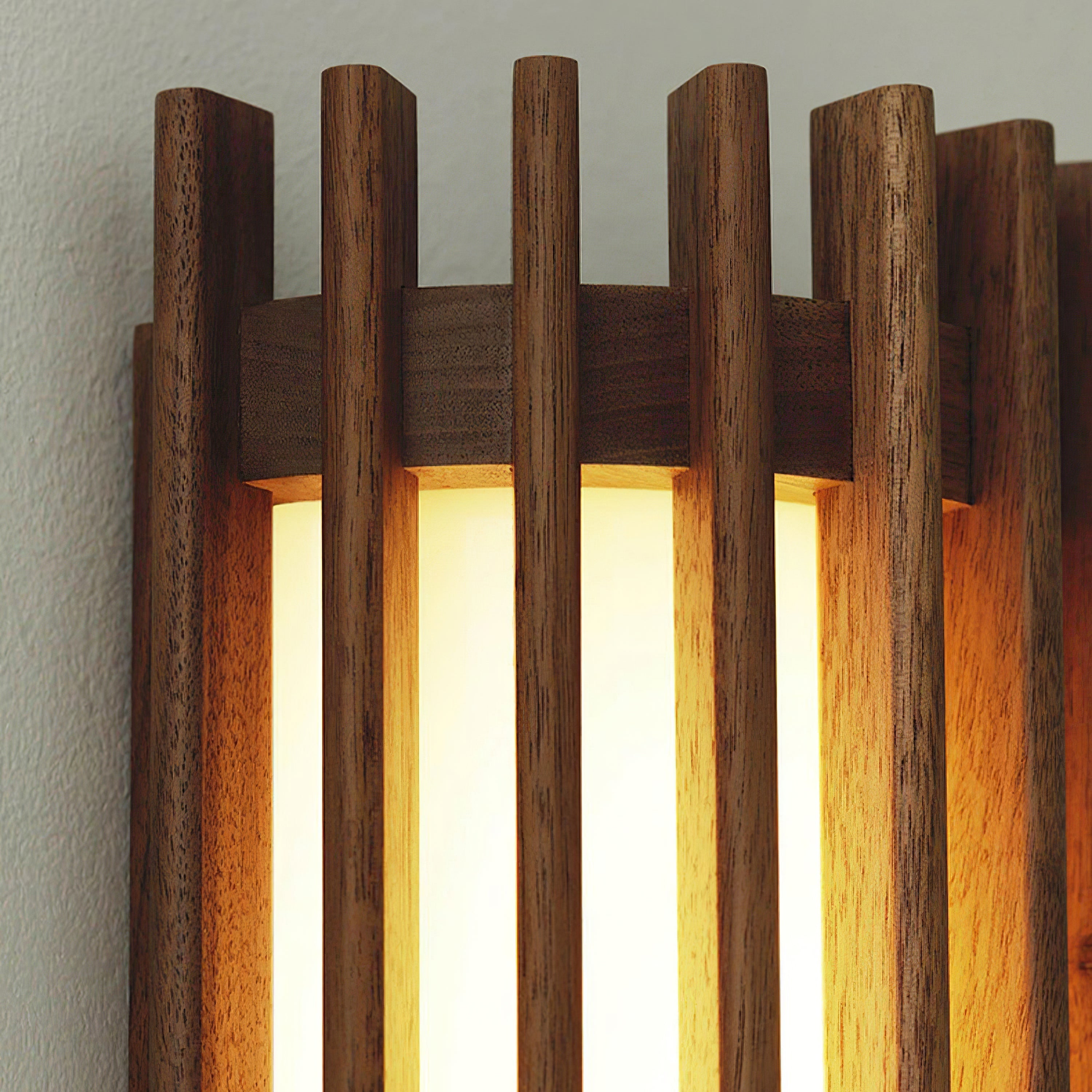 Neyra Applique Murale Intérieure en Noyer - Neutralighting