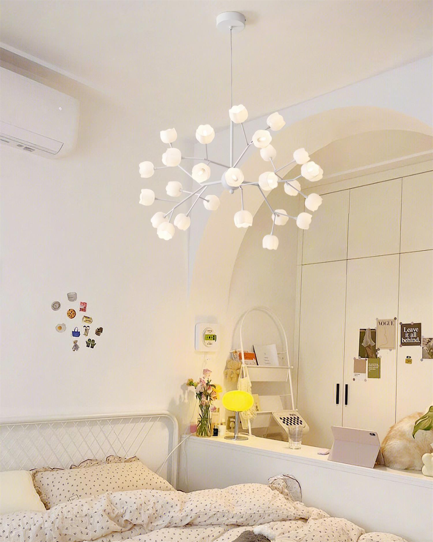 Elora Chandelier Élégant Fleurs Blanches - Neutralighting