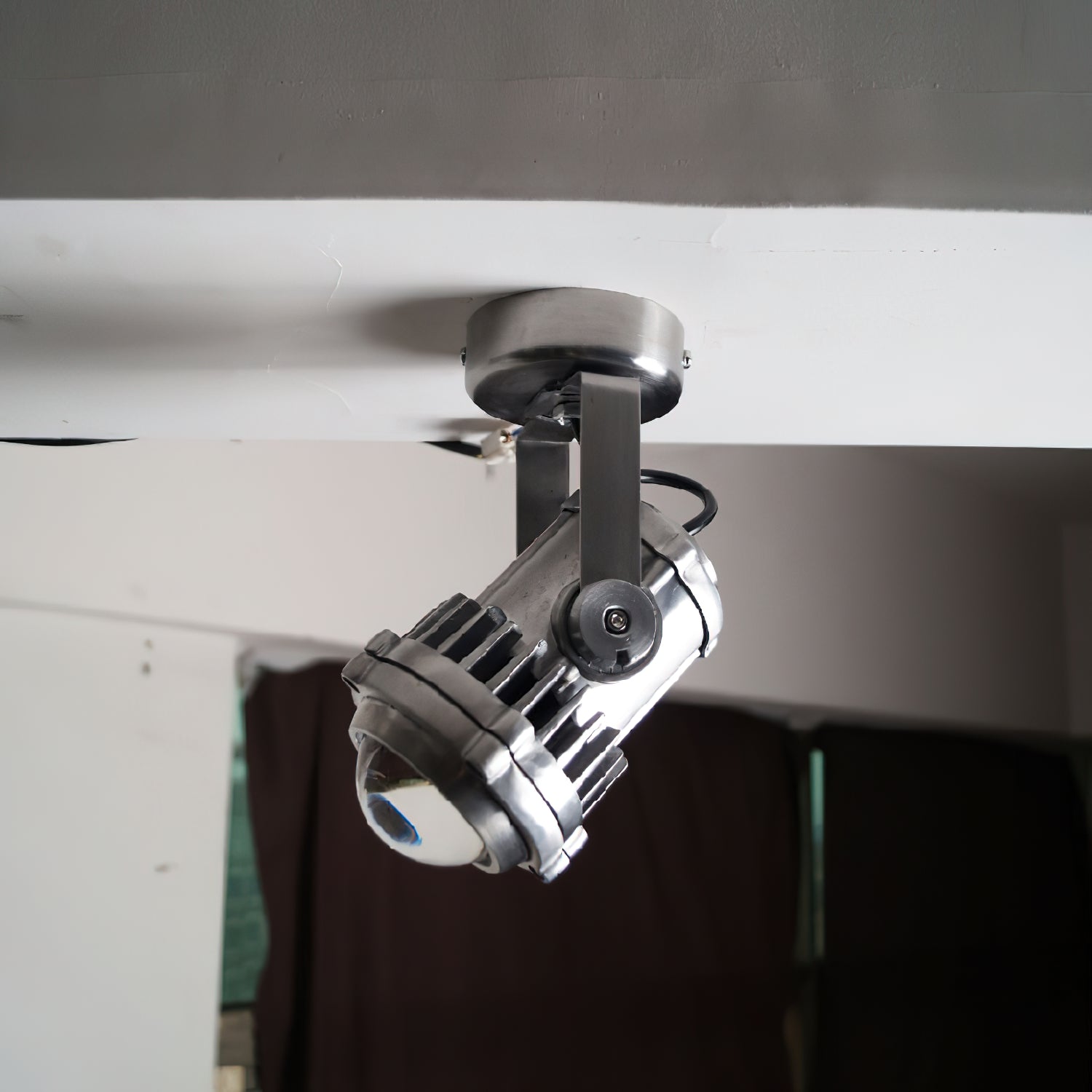 Ivinan Projecteur Métal Verre Industriel Rétro - Neutralighting