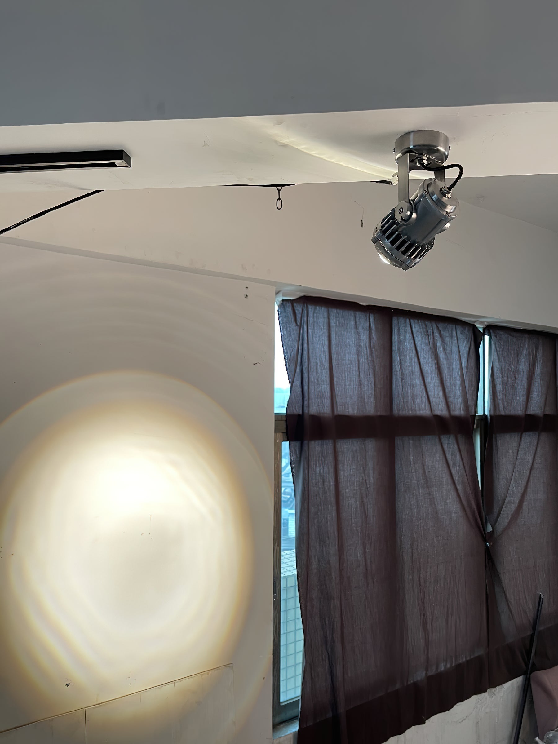 Ivinan Projecteur Métal Verre Industriel Rétro - Neutralighting