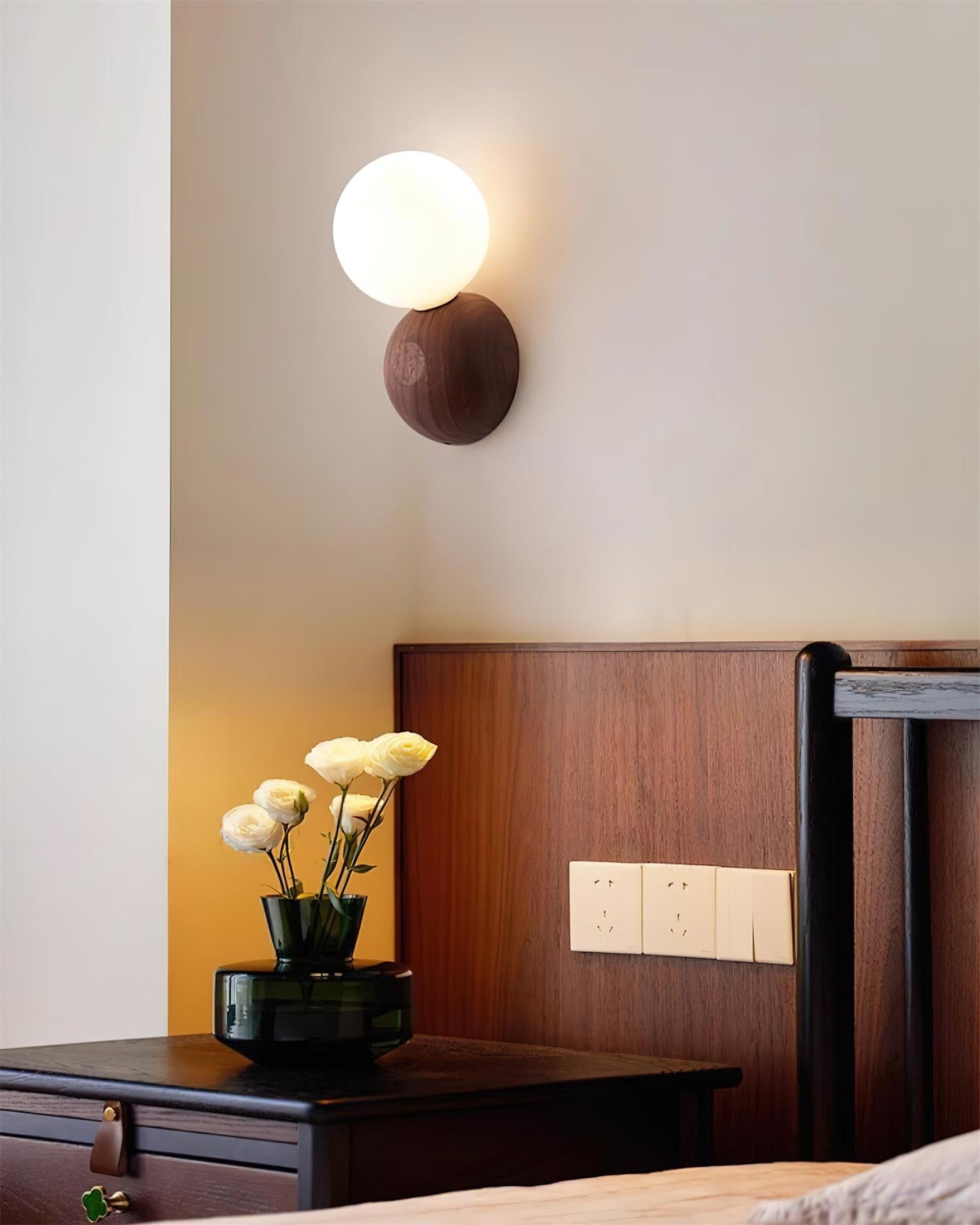 Ringo Applique Murale Bois Verre Opale Minimaliste - Neutralighting