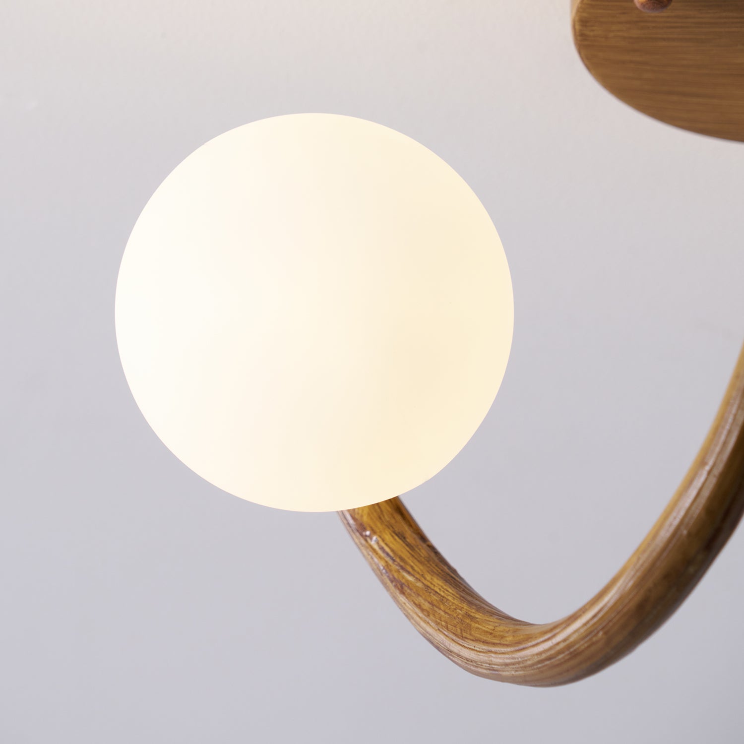 Liora Plafonnier Boule - Neutralighting