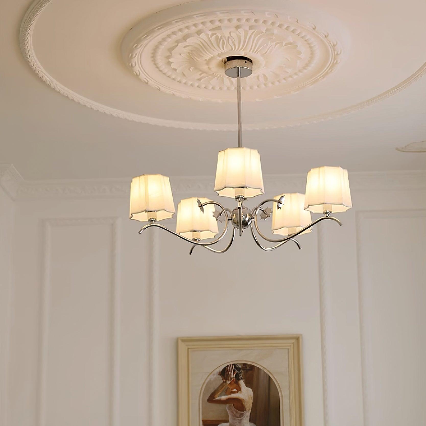 Rockville Lustre Abat-jours en Tissu Bras Courbés en Nickel Élégant - Neutralighting