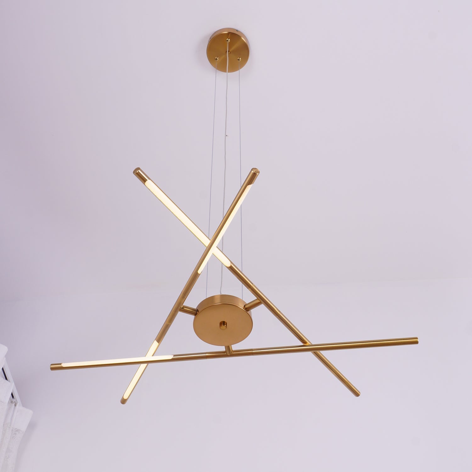 Lustra Chandelier LED Rotatif Moderne - Neutralighting