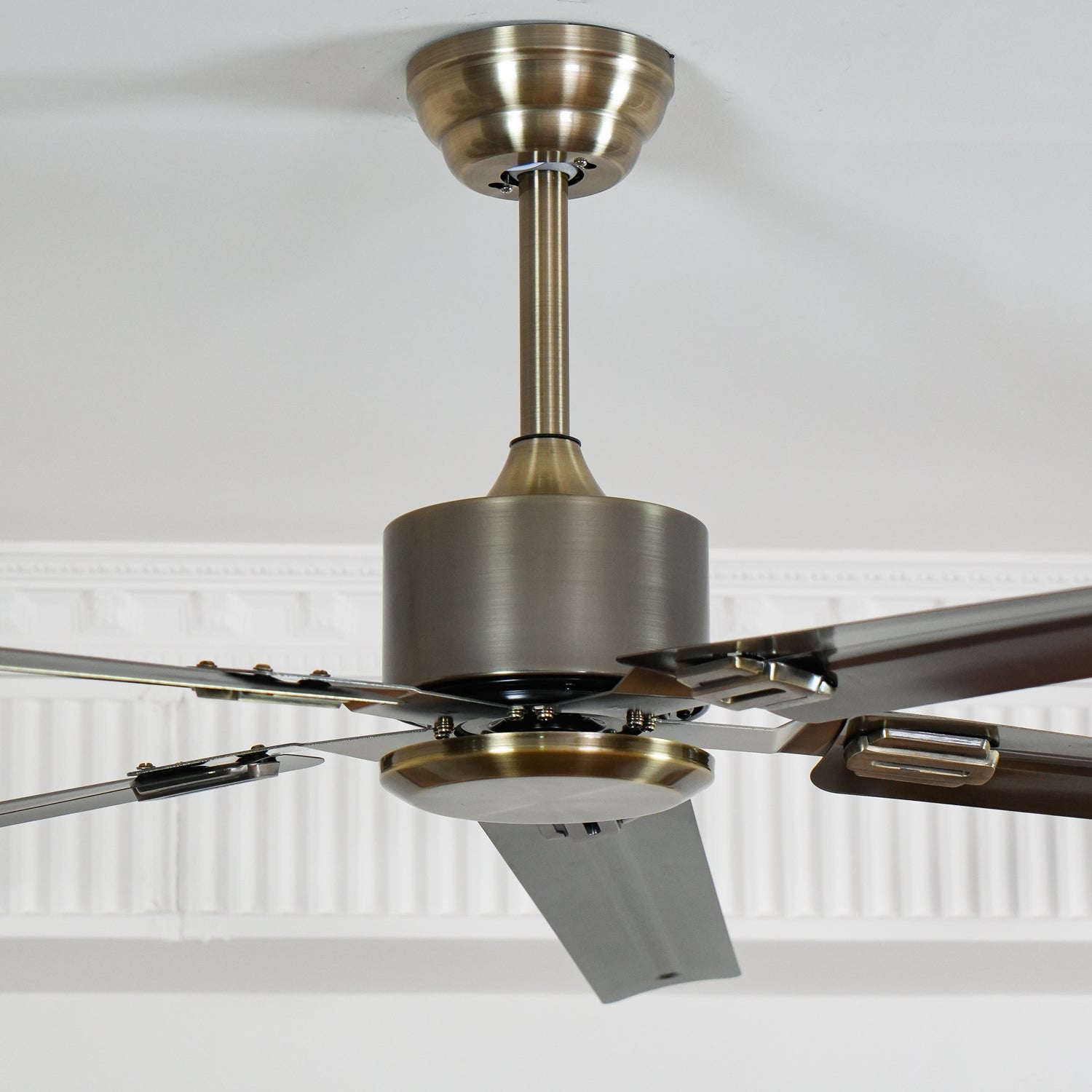 Ventilateur de plafond Vosolara Premium, détail du moteur DC
