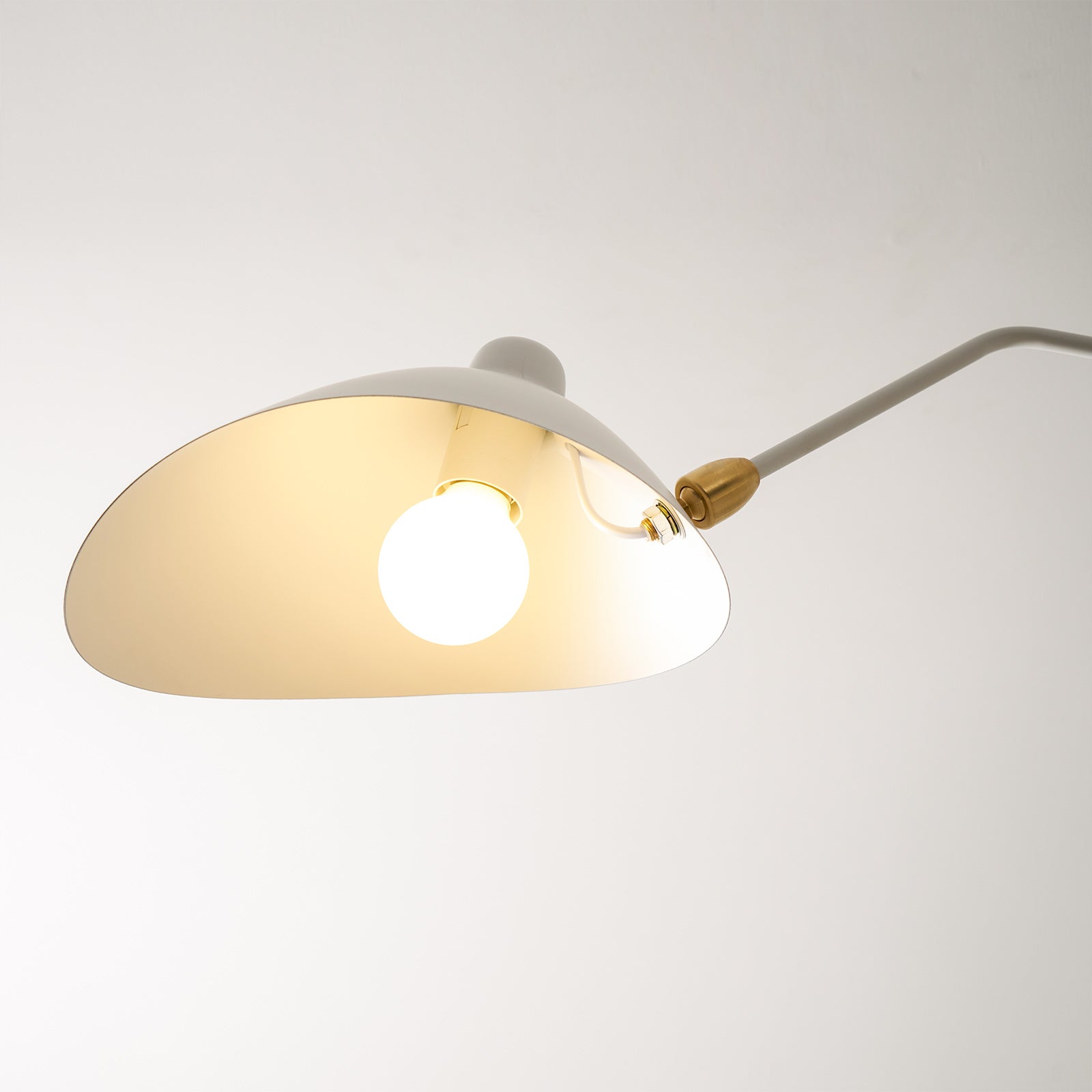 Lustra Plafonnier Trois Bras Minimaliste - Neutralighting