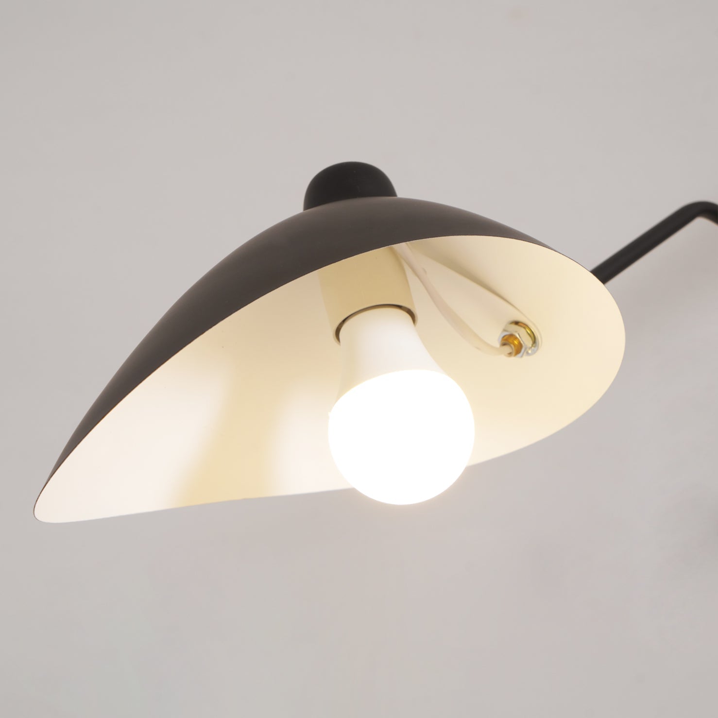 Lustra Plafonnier Trois Bras Minimaliste - Neutralighting