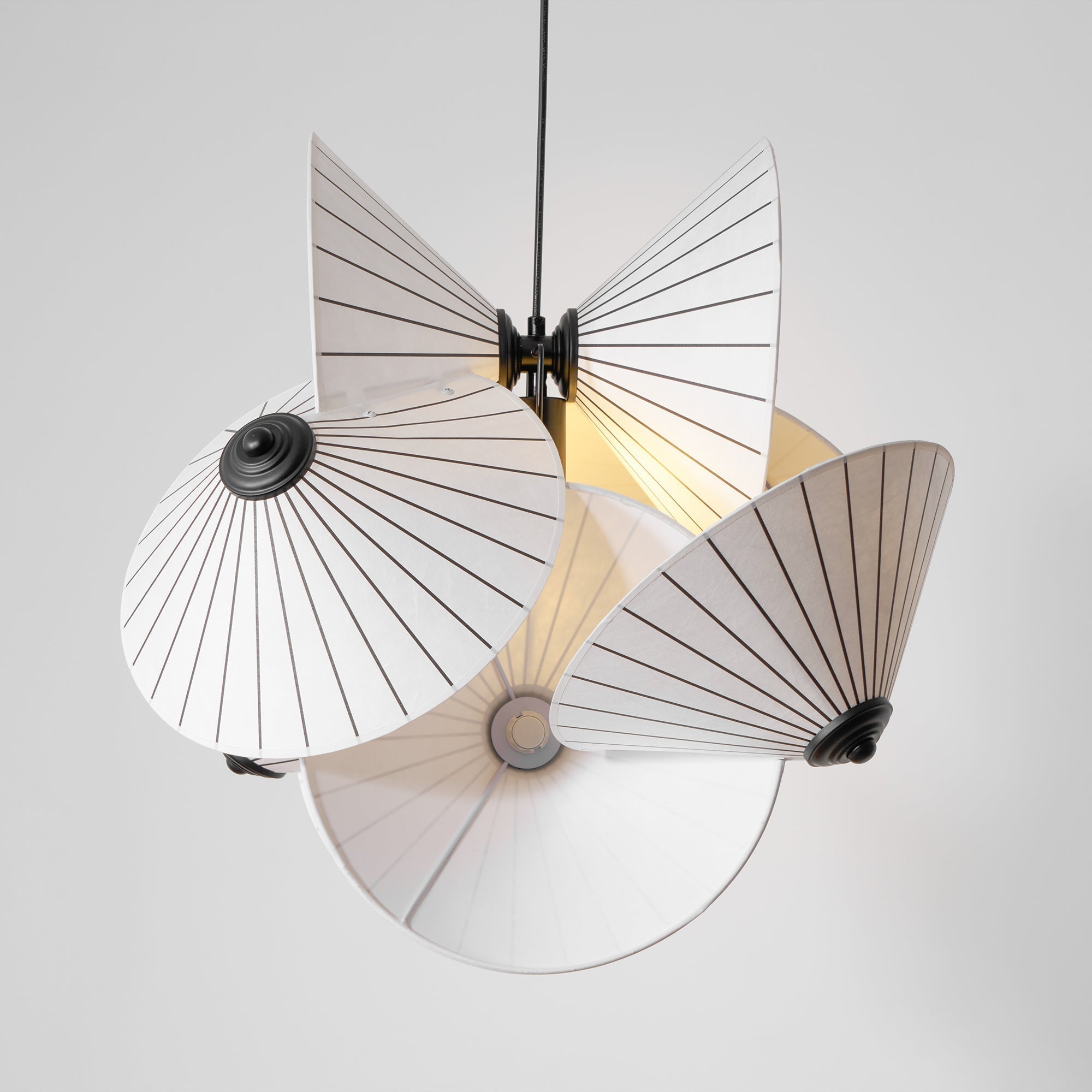 Zerinarae Suspension en Métal et Tissu, Créativité Individuelle - Neutralighting
