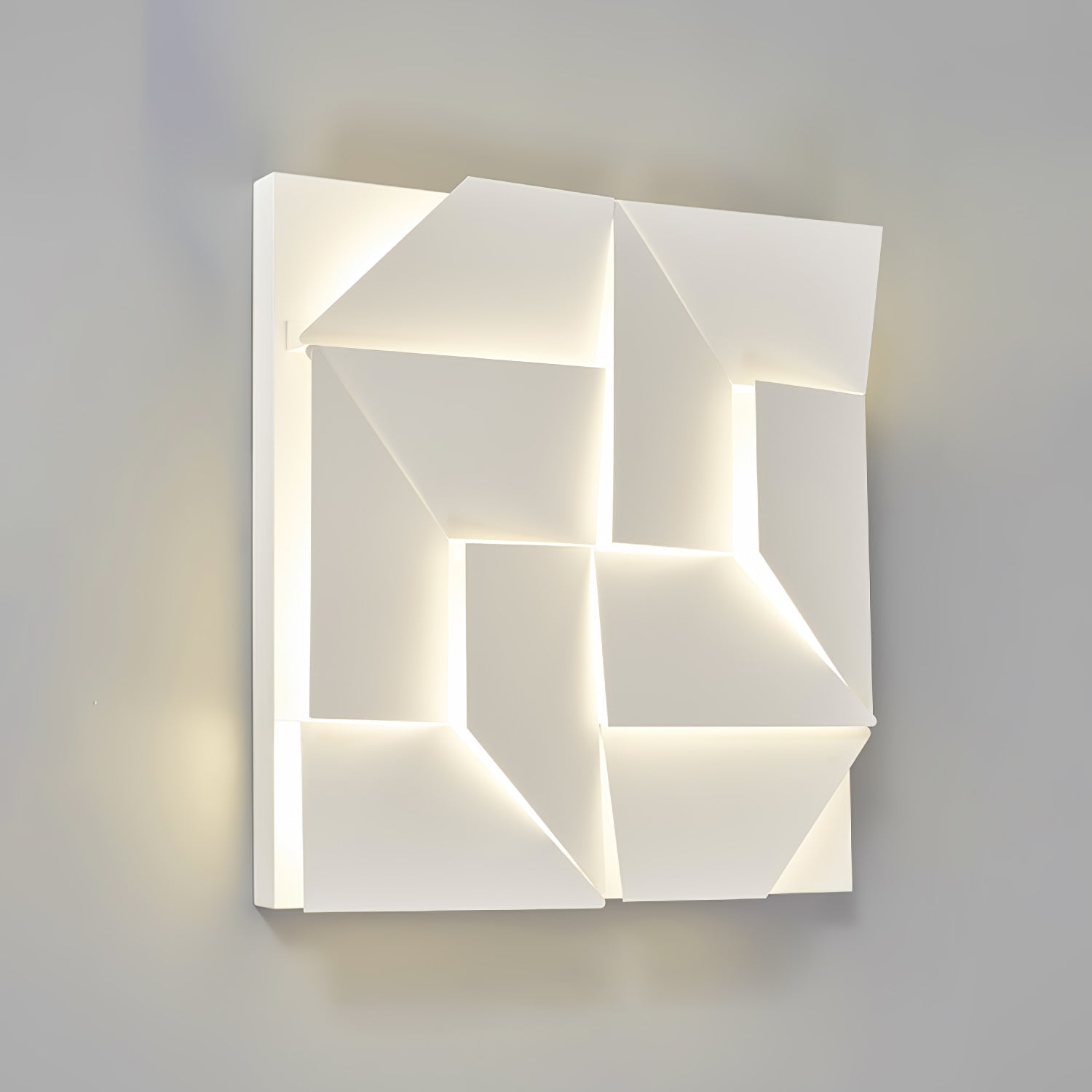 Arthaen Shadows Grand Sconce Wall lamp - Neutralighting