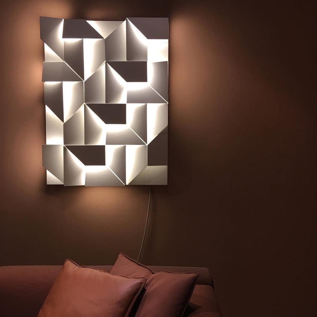 Arthaen Shadows Grand Sconce Wall lamp - Neutralighting