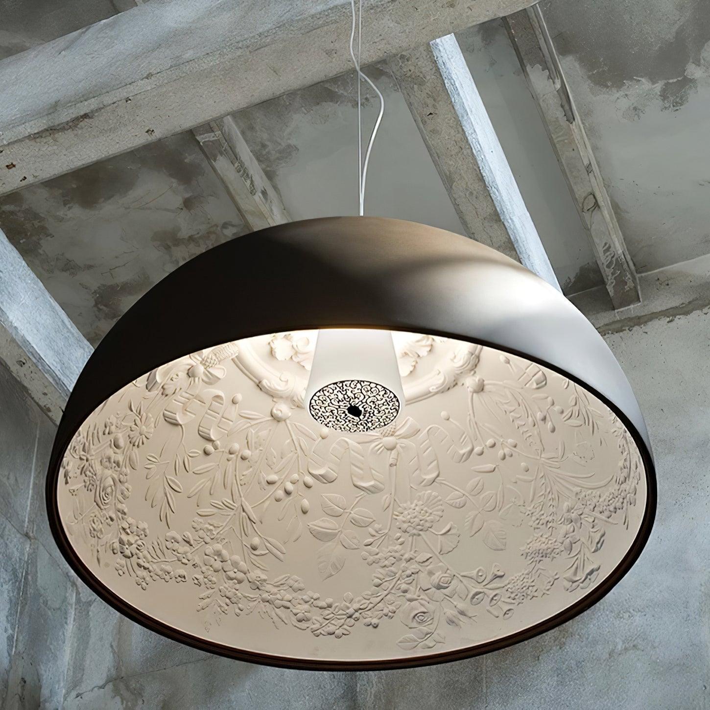 Lampe Pendante Dôme Noir avec Intérieur en Plâtre Embossé Élégant - Neutralighting