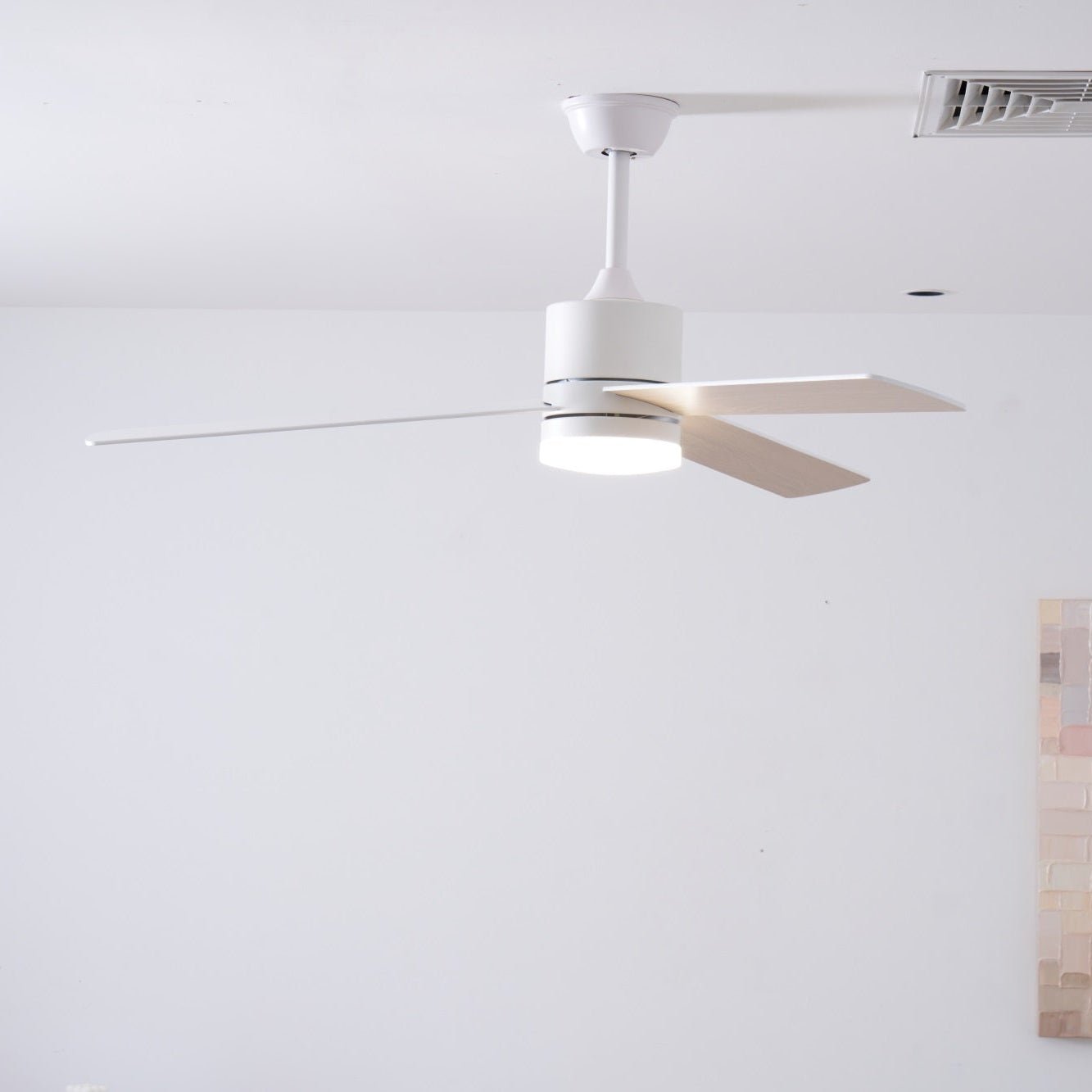 Plafonnier ventilateur Lennox Drift, luminaire allumé