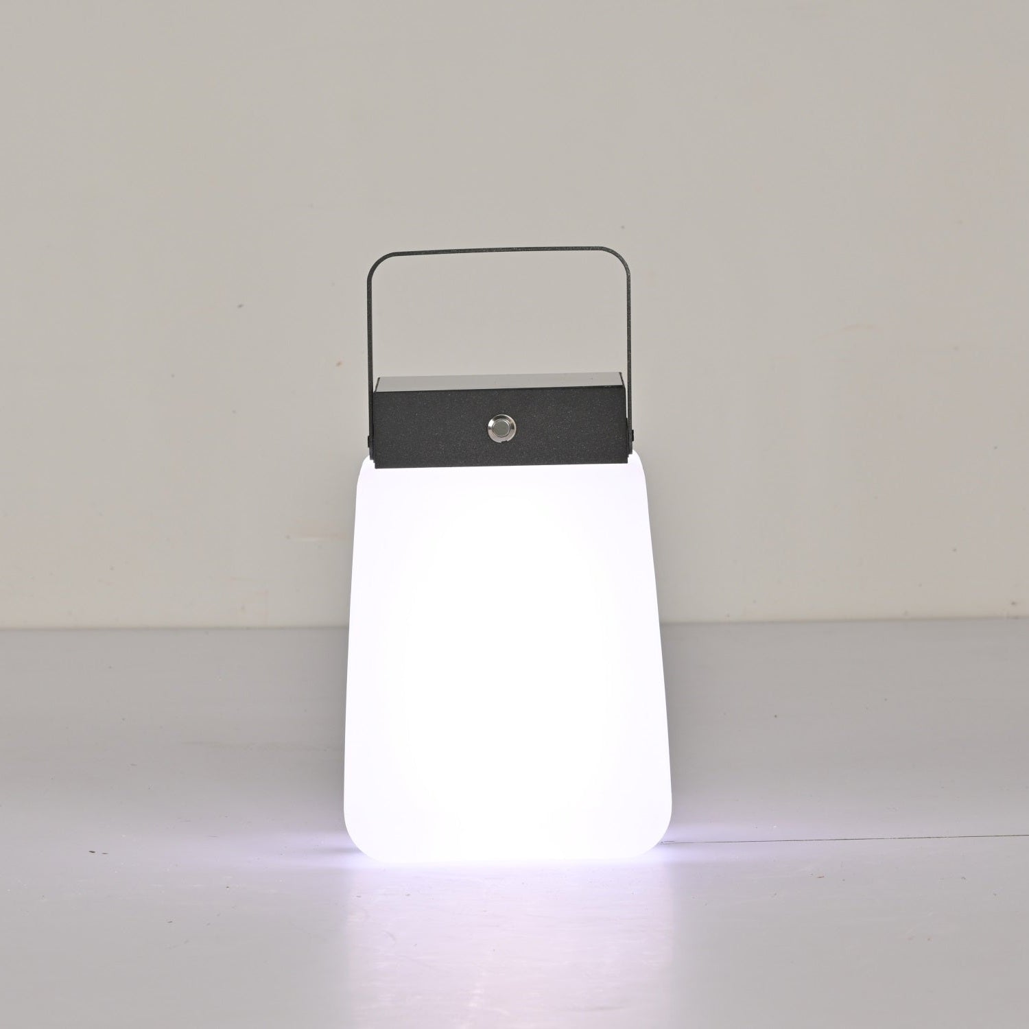 Dillon Lumière Extérieure PE Minimaliste - Neutralighting
