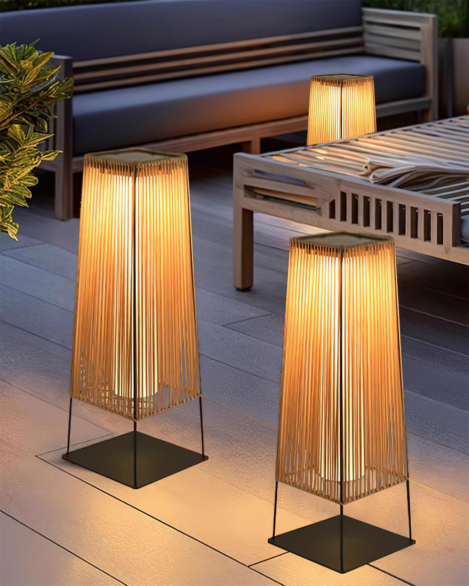 Solara Lampe de Poteau Extérieure à Lames Verticales - Neutralighting