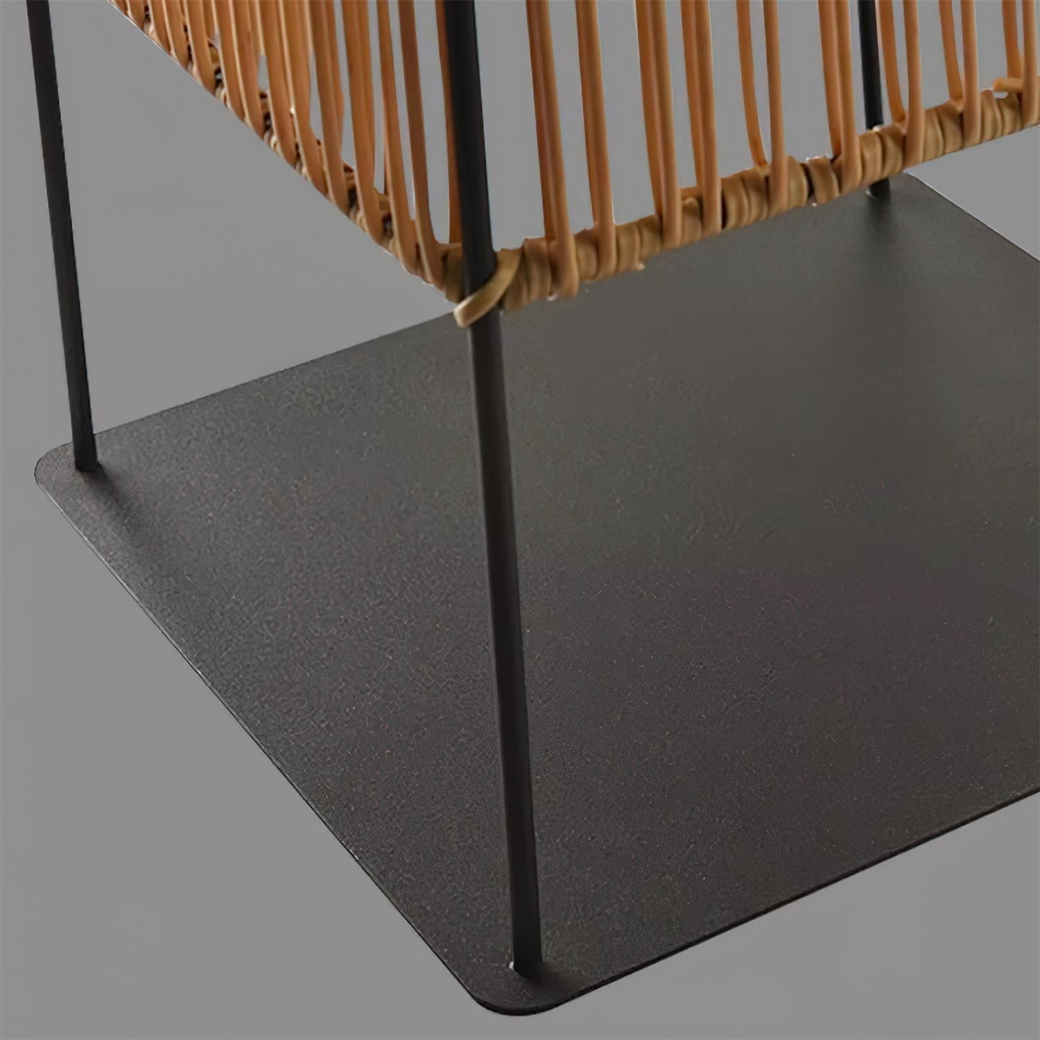 Solara Lampe de Poteau Extérieure à Lames Verticales - Neutralighting