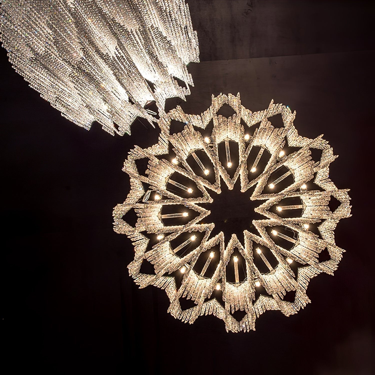 Zashayra Crystal Column Chandelier - Neutralighting