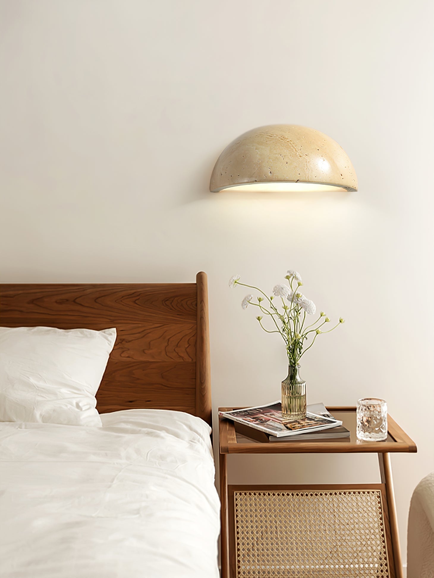 Vethayra Demi-Dôme Travertin Luminaire Mural - Neutralighting