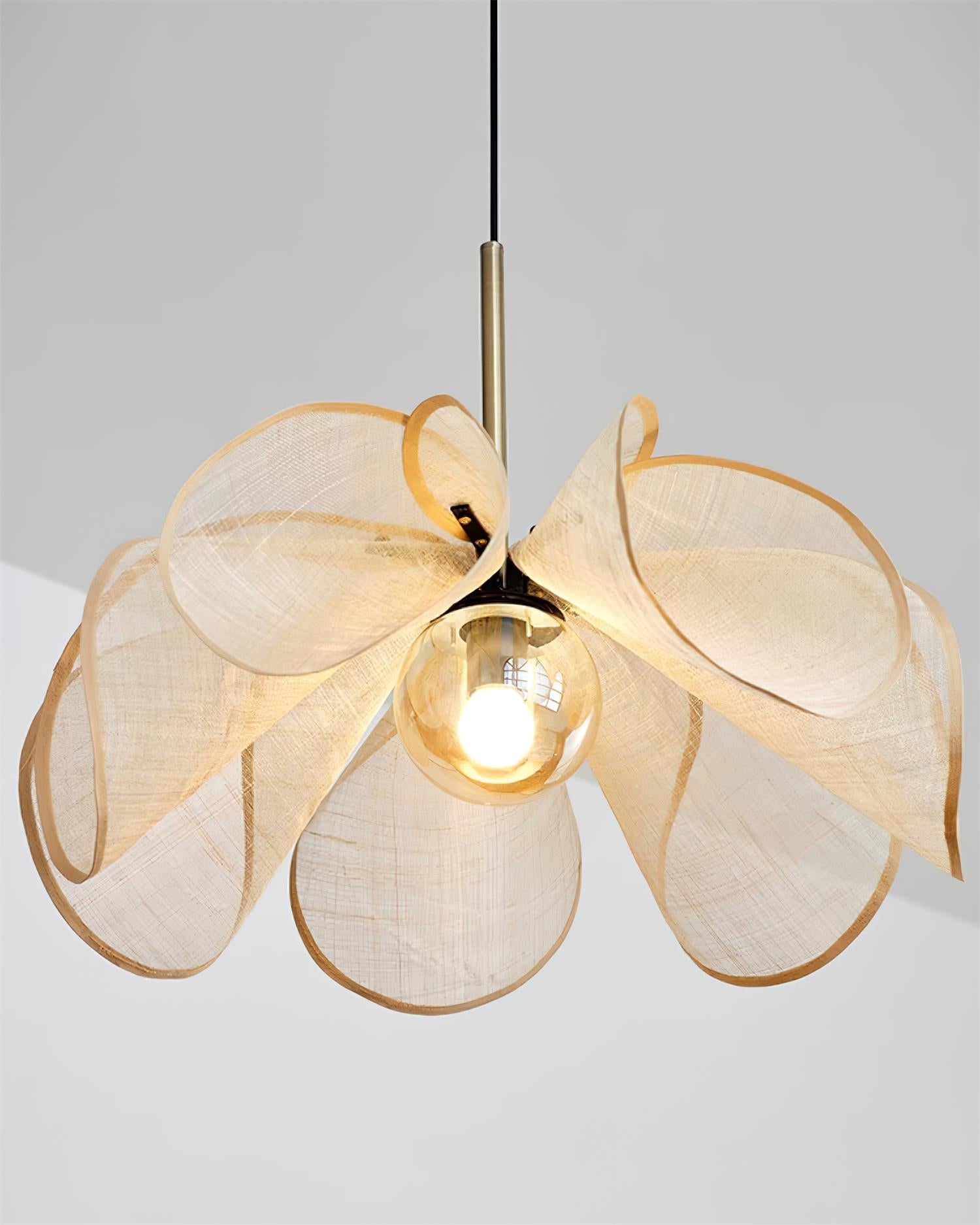 Pendant Lampe Pétale Abat-jour Fibre Végétale Marron Doux Ambiance Bohème - Neutralighting