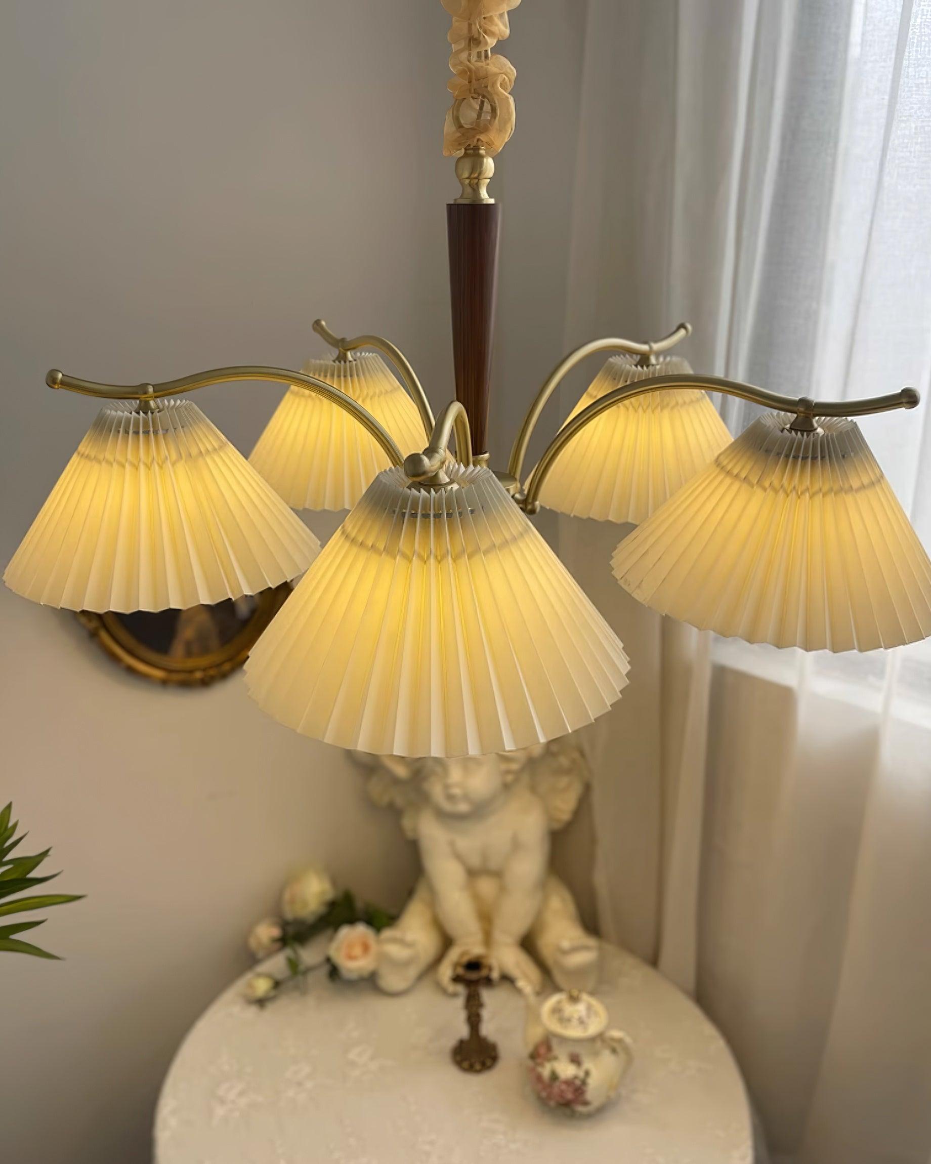 Nexus Lustre à Abat-Jours en Tissu Plissé - Neutralighting