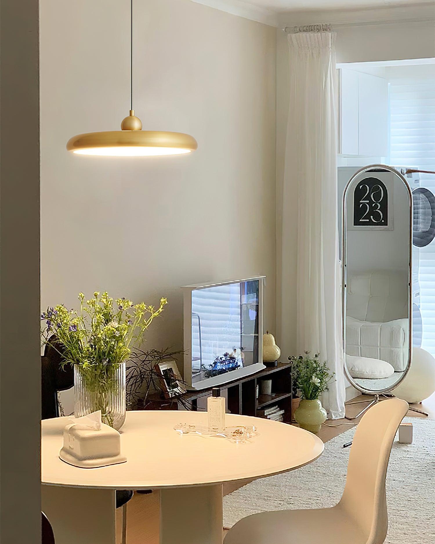 Avelice Laiton Glamour Pendentif Lampe - Neutralighting