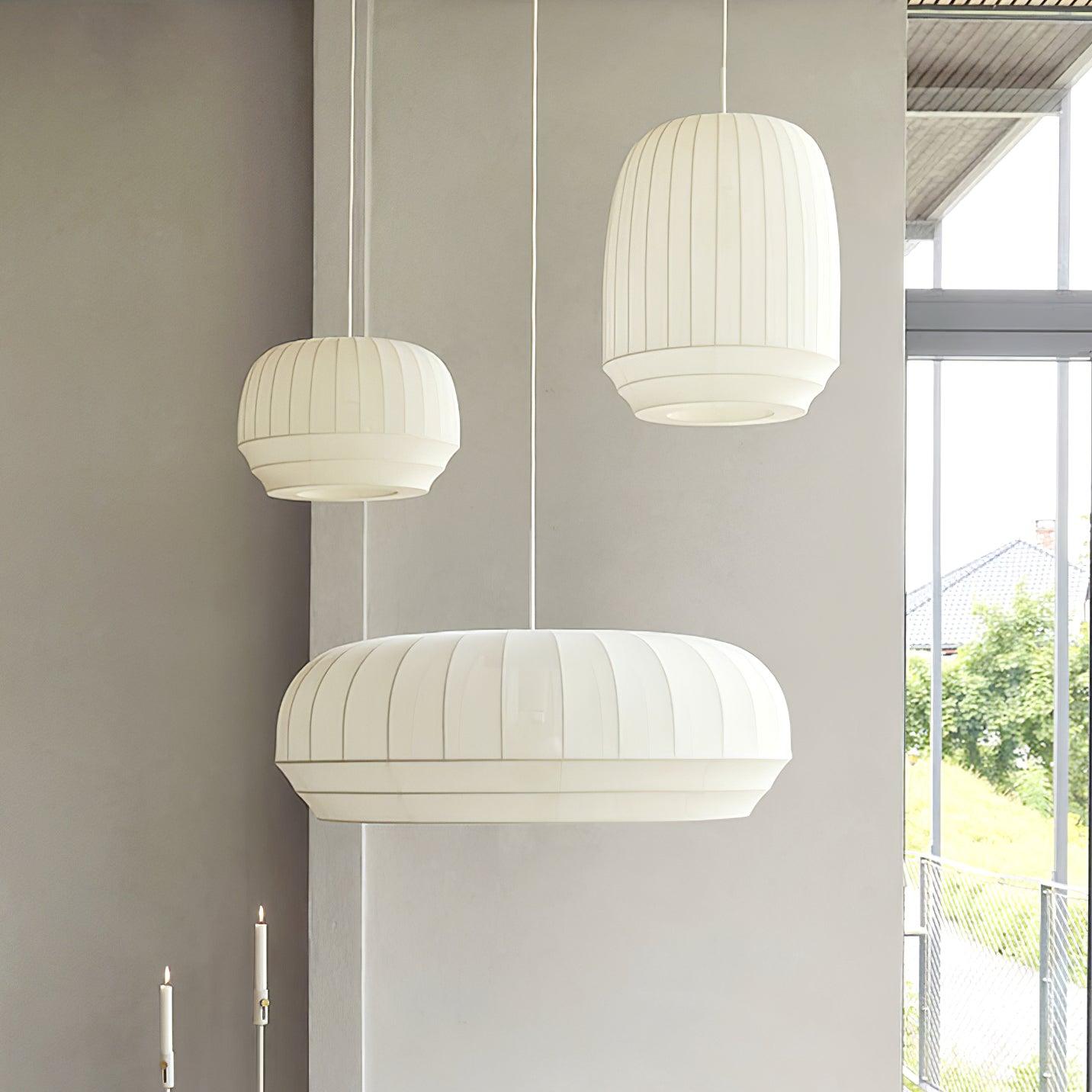 Suspension Luminaire Soie Abat-jour Blanc Tissu Lignes Verticales Doux Moderne Minimaliste - Neutralighting