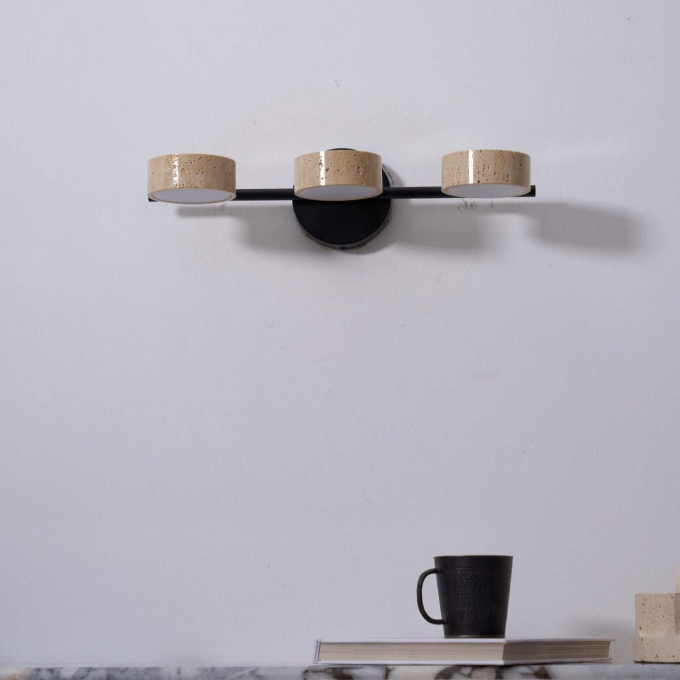 Ceshair Applique Murale Multi Tête en Travertin Lumière de Coiffeuse - Neutralighting